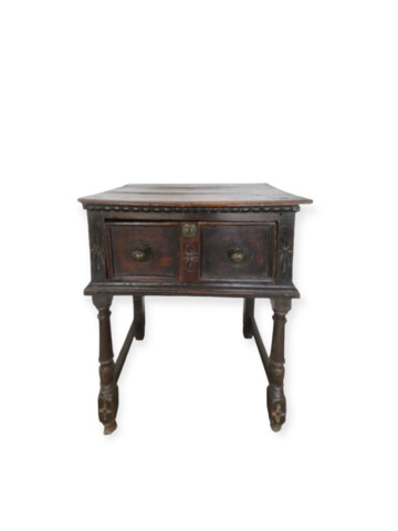Exceptional 17th Century Spanish Walnut Table 64747