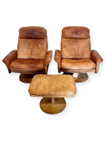 Pair of DeSede  Swivel Leather Chairs and Ottoman 64663